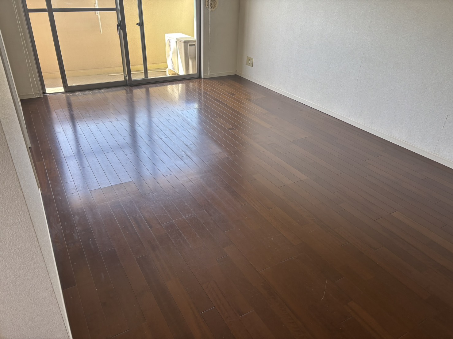 フローリング張替え施工前2